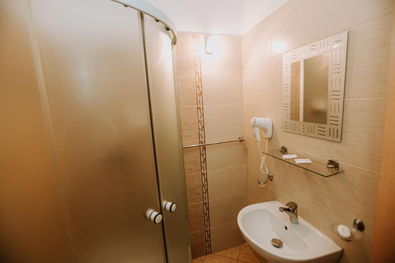 Guest House Lacul Linistit Moneasa Bagian luar foto