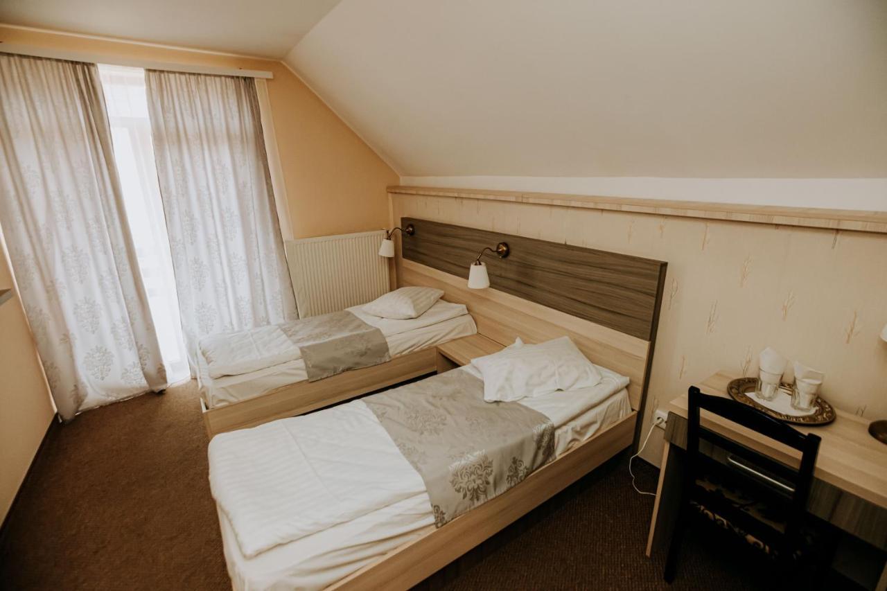 Guest House Lacul Linistit Moneasa Bagian luar foto